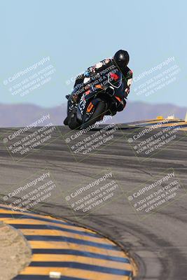 media/Feb-03-2024-SoCal Trackdays (Sat) [[767c60a41c]]/1-Turns 9 and 10 (940am)/